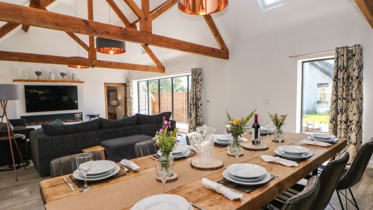 Langley Barn - Photo 5