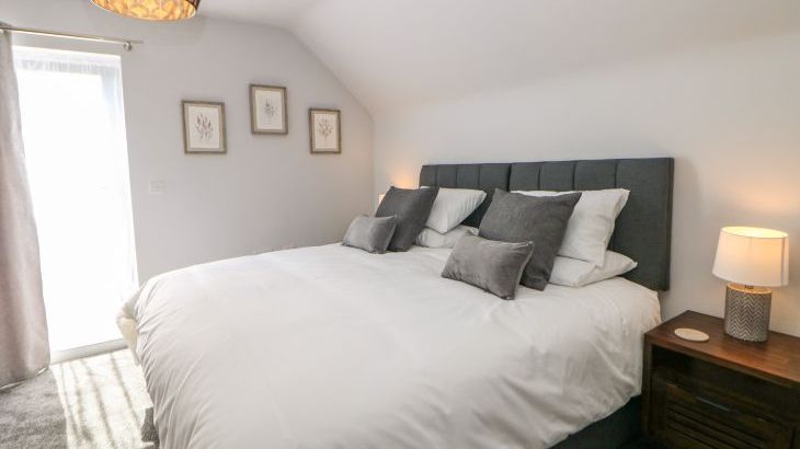 Langley Barn - Photo 15