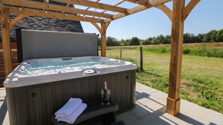 Langley Barn - Photo 34