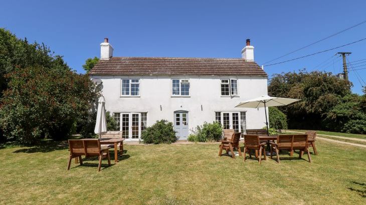 Holly Cottage - Photo 1