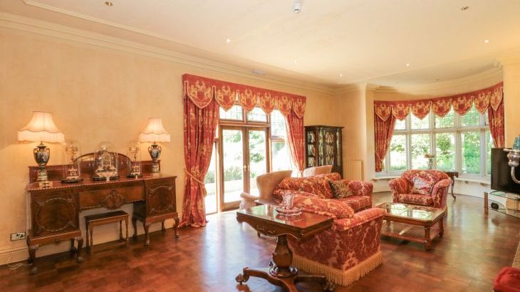 Highcliffe Manor - Photo 5