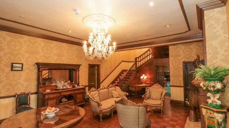 Highcliffe Manor - Photo 10