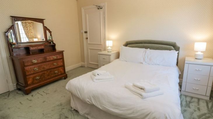 Highcliffe Manor - Photo 29