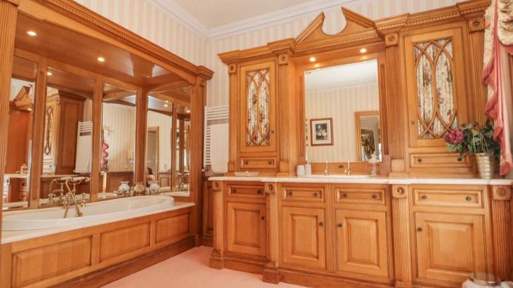 Highcliffe Manor - Photo 30