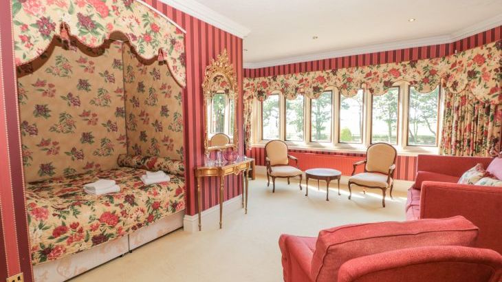 Highcliffe Manor - Photo 38