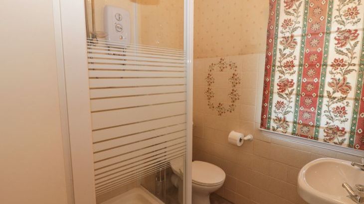 Highcliffe Manor - Photo 43