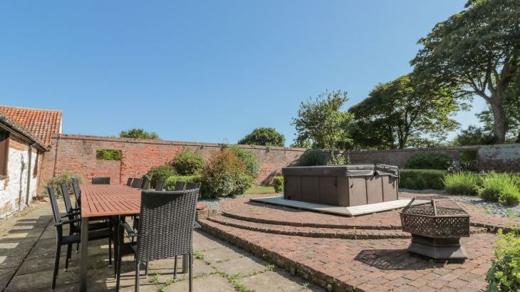 Highcliffe Manor - Photo 49