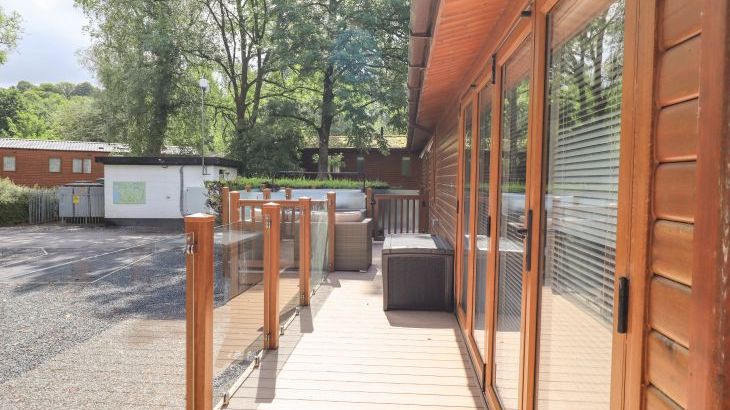 Lakes Lodge - Photo 34