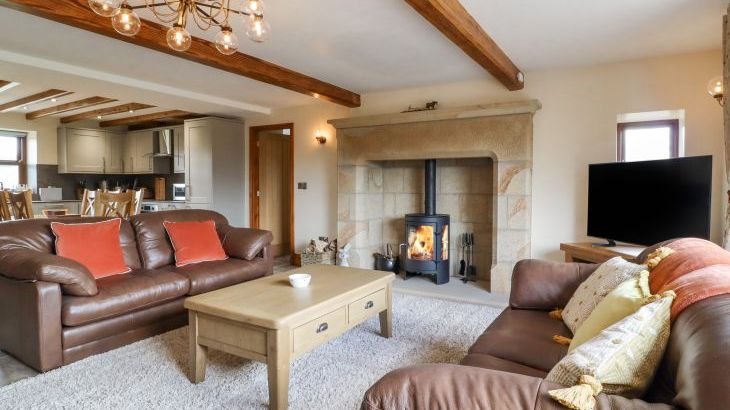 Orcaber Farmhouse - Photo 3