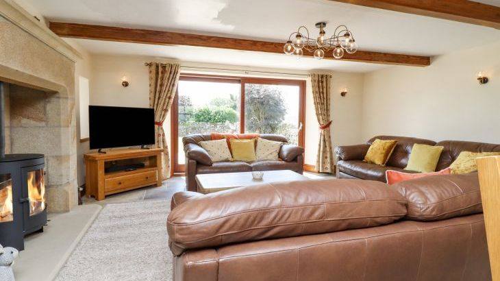 Orcaber Farmhouse - Photo 5