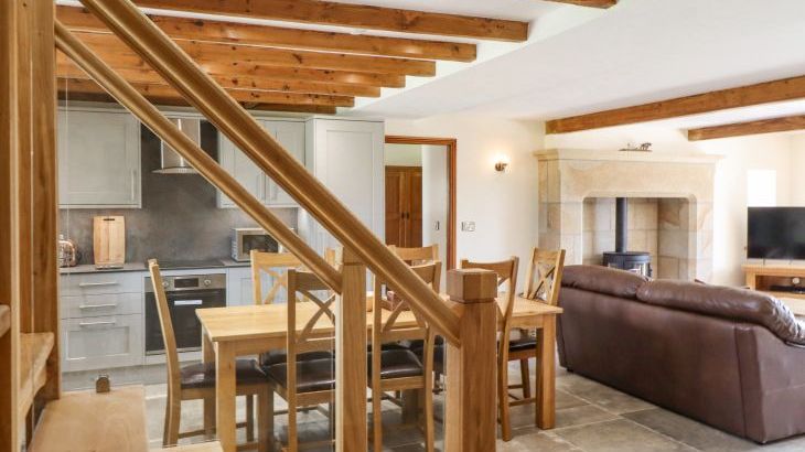 Orcaber Farmhouse - Photo 8