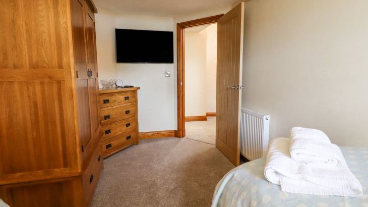 Orcaber Farmhouse - Photo 32