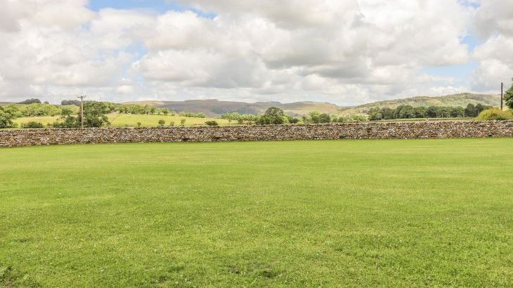 Orcaber Farmhouse - Photo 46