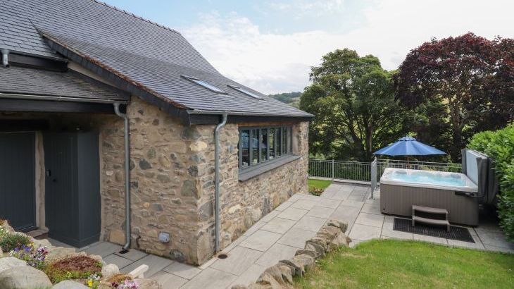 Ysgubor Tyddyn Isaf - Photo 1