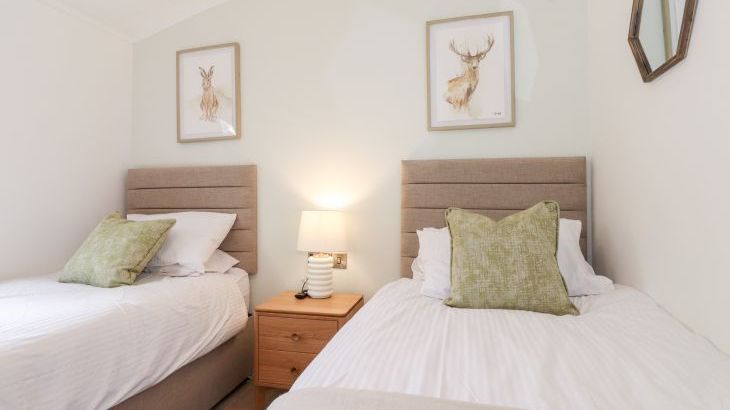 Unique Luxury Lodge - Photo 18