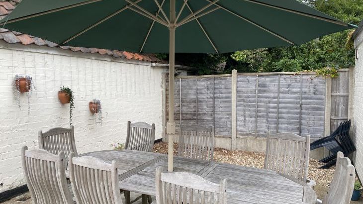 Lincoln House - Photo 1