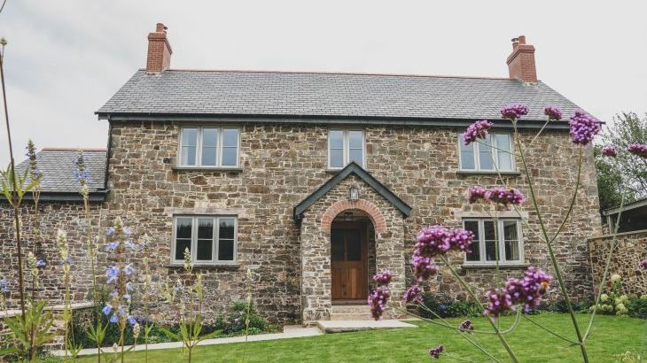 Knowle House - Photo 2