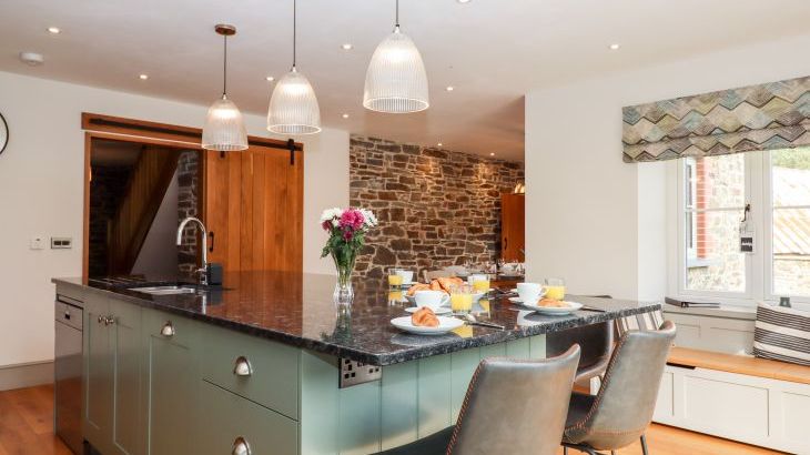 Knowle House - Photo 15