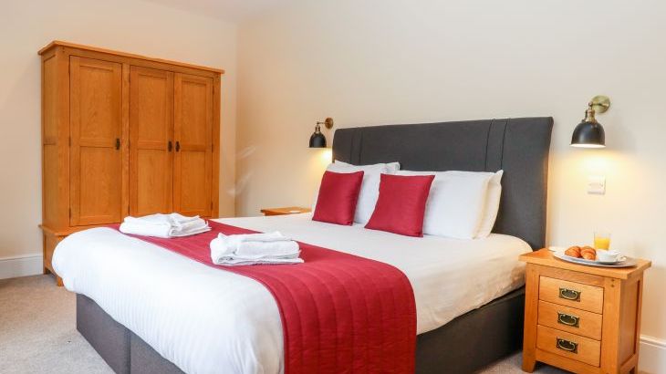 Knowle House - Photo 25