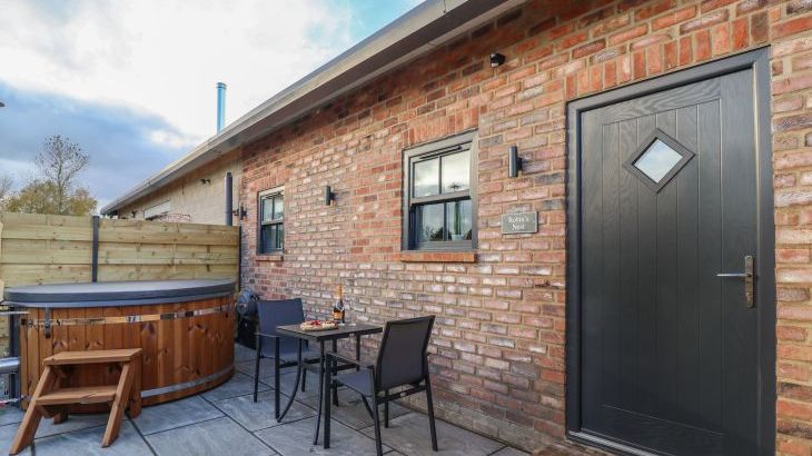 Robins Nest - Photo 1