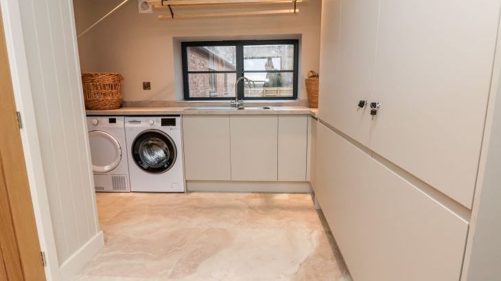 Grange Barn - Photo 17