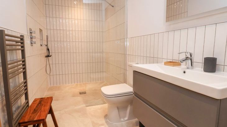 Grange Barn - Photo 32