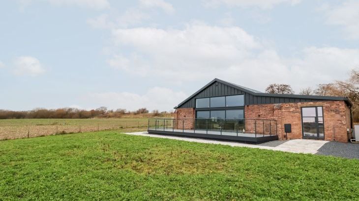 Grange Barn - Photo 50