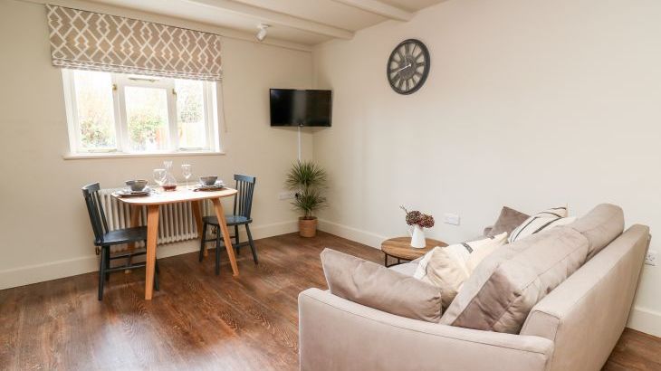 Llygad Y Dydd - Photo 2