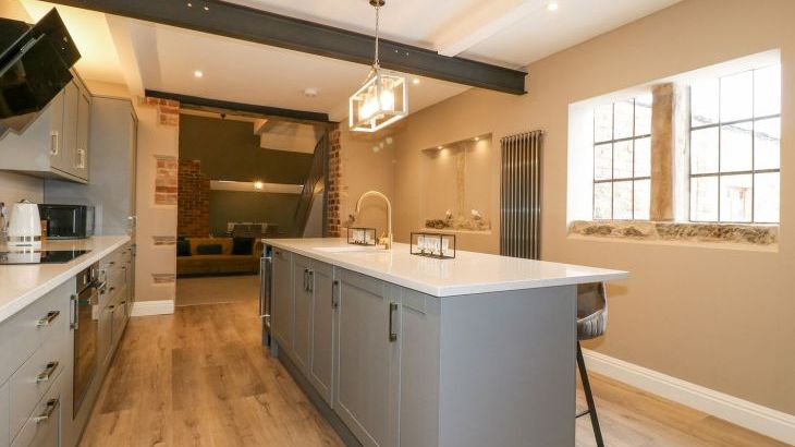 Hunters Lodge at Wildersley Farm - Photo 10