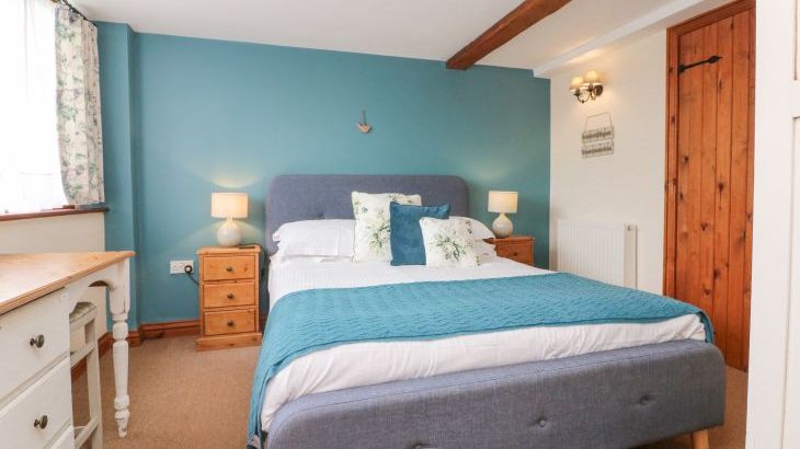 Apple Barn - Photo 15