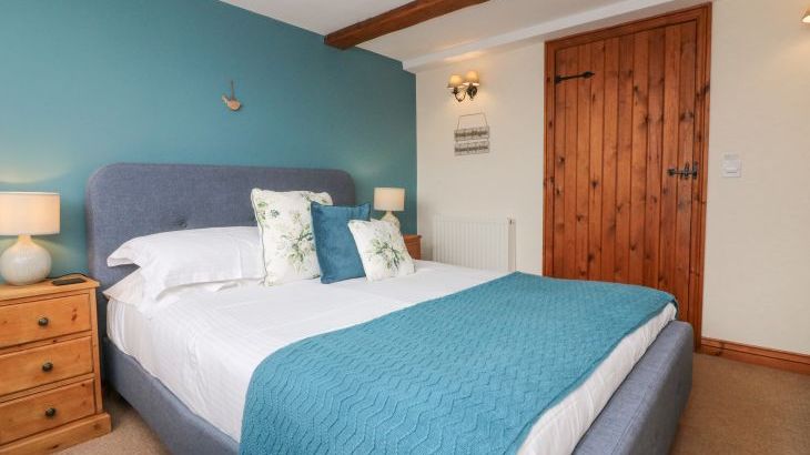 Apple Barn - Photo 18