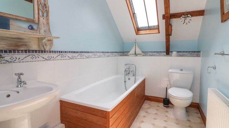 Apple Barn - Photo 26