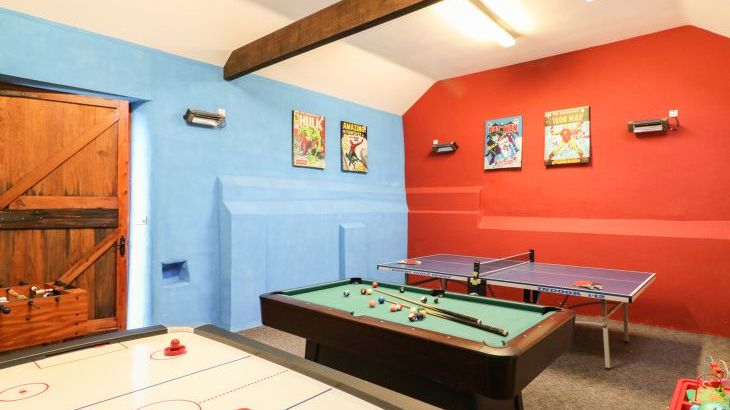 Apple Barn - Photo 36