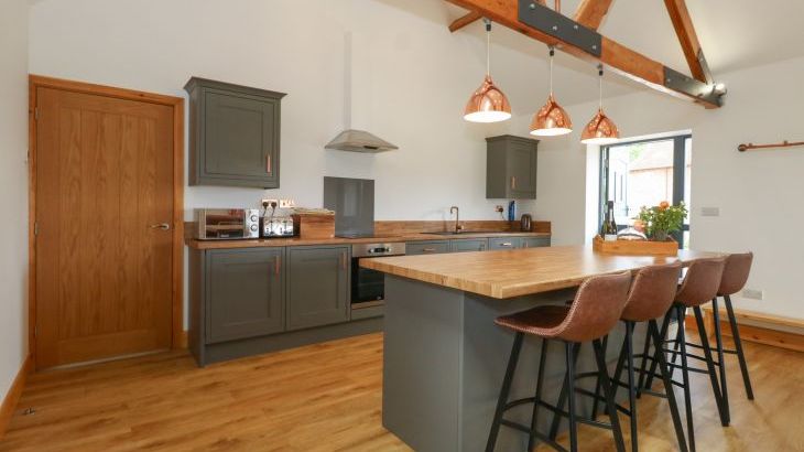 Swallows Nest - Photo 8