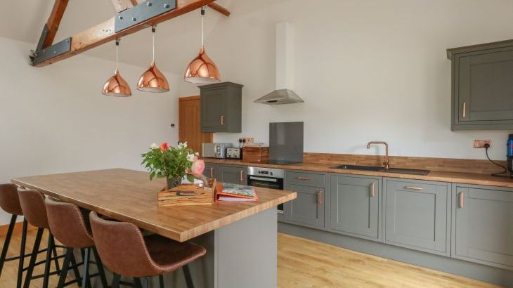 Swallows Nest - Photo 9