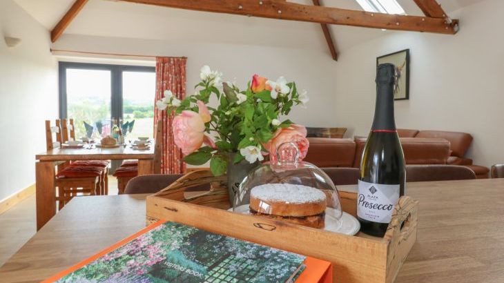 Swallows Nest - Photo 10