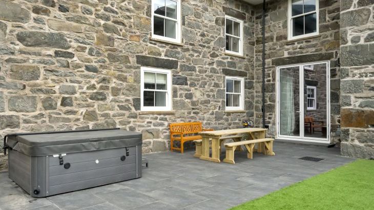 Valerian Lodge - Photo 2