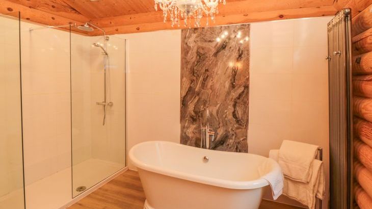 Wainstones Lodge 2 - Photo 10