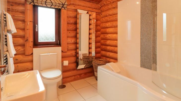 Endeavour Lodge 4 - Photo 11