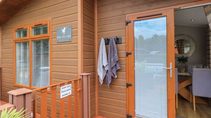 Black Dog Lodge - Photo 2