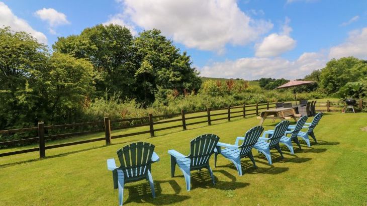 Apple Barn - Photo 41