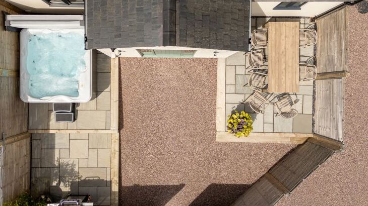 Farmyard House - Photo 2