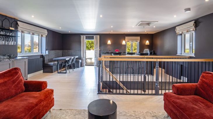 Farmyard House - Photo 7