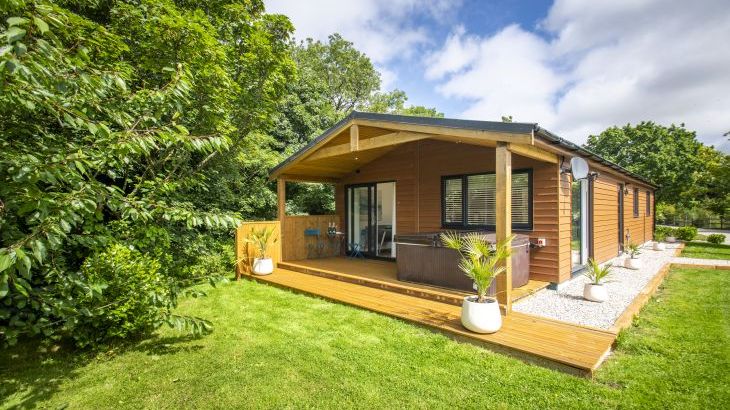 Maple Lodge - Main Photo