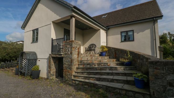 Nant-yr-Rhedyn - Photo 1