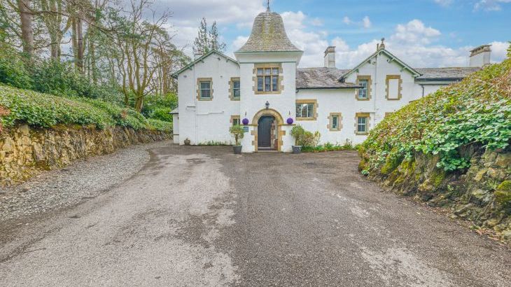 The Oaks - Main Photo