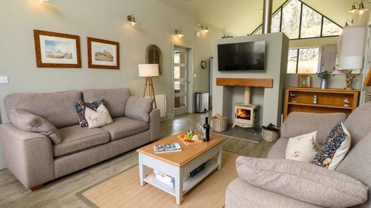 Restharrow Lodge - Photo 3