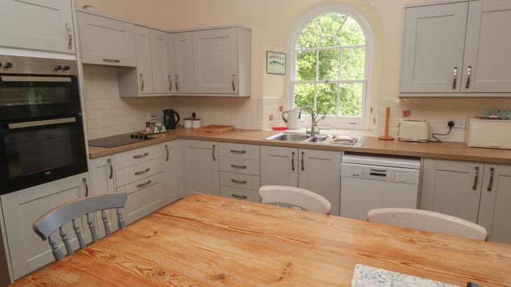 Beggars Roost - Photo 13