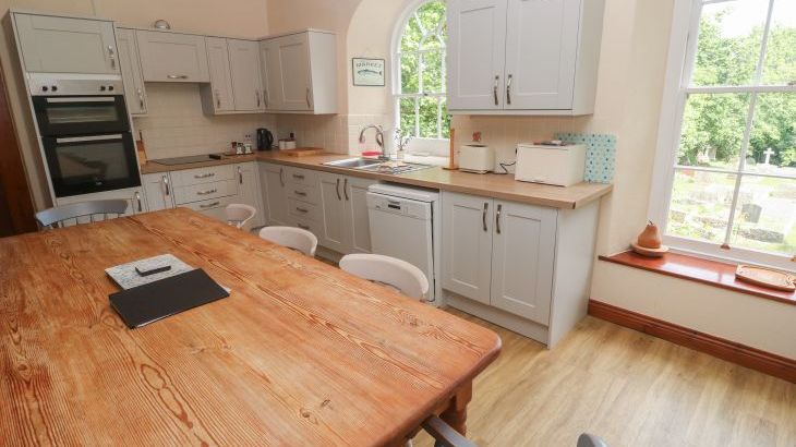 Beggars Roost - Photo 14