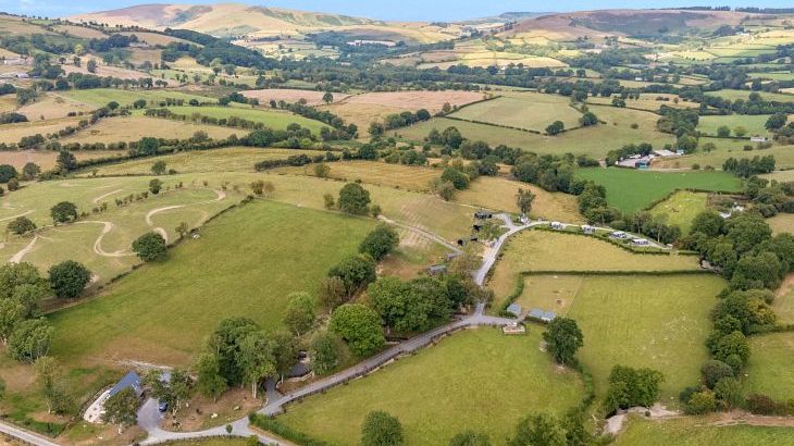 Caban Nant Ddu - Photo 52